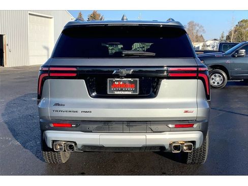 Used 2026 Chevrolet Traverse Z71 w/ Driver Confidence Package AWD/4WD image 4
