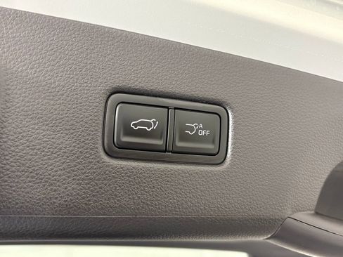 New 2026 Kia Carnival EX FWD image 43