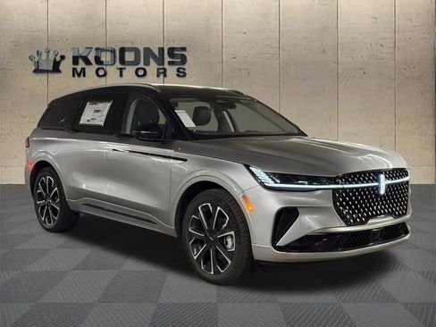 New 2026 Lincoln Nautilus Reserve AWD/4WD image 5