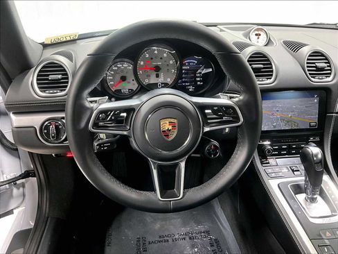 Used 2024 Porsche 718 Cayman image 16