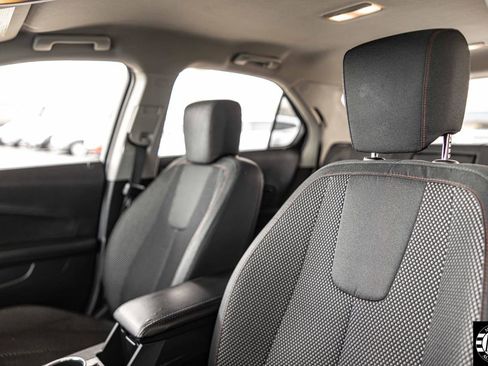 Used 2016 Chevrolet Equinox LT w/ Convenience Package image 8