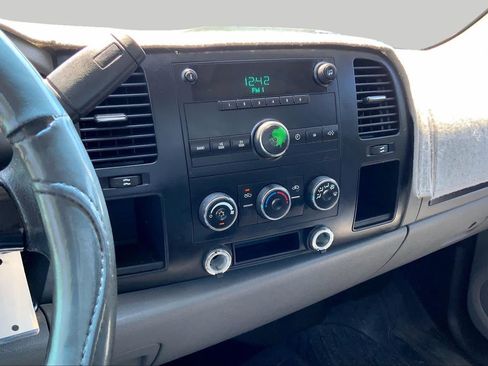 Used 2007 Chevrolet Silverado 1500 W/T RWD image 6