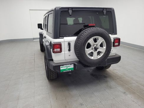 Used 2018 Jeep Wrangler Unlimited Sport AWD/4WD image 6