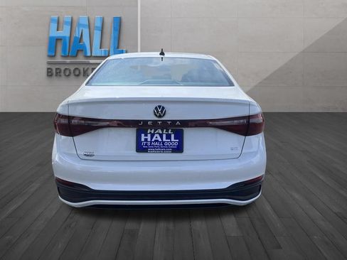 Used 2026 Volkswagen Jetta SE FWD image 5