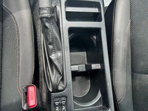 Used 2017 Subaru Crosstrek 2.0i Premium AWD/4WD image 11