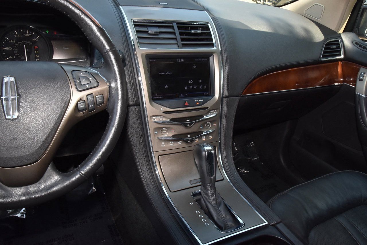 Used 2013 Lincoln MKX FWD image 26