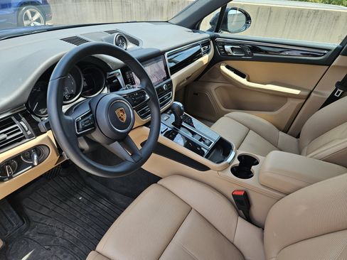 Certified 2026 Porsche Macan S AWD/4WD image 4