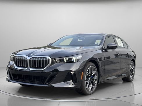 New 2026 BMW 530i w/ M Sport Package image 2