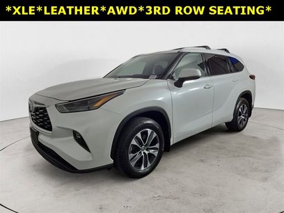 Used 2022 Toyota Highlander XLE