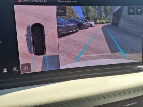 Used 2025 Audi A6 e-tron Premium Plus RWD image 20