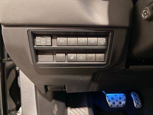 Used 2024 Toyota Tundra Platinum w/ TRD Off-Road Package AWD/4WD image 15