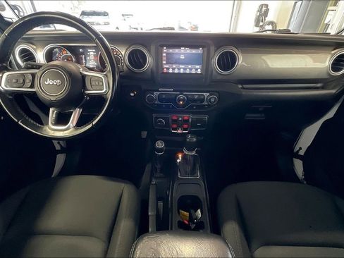 Used 2020 Jeep Wrangler Unlimited Sahara AWD/4WD image 6