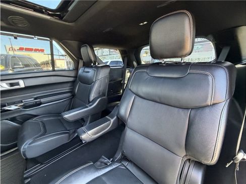 Used 2022 Ford Explorer ST w/ Equipment Group 401A AWD/4WD image 24
