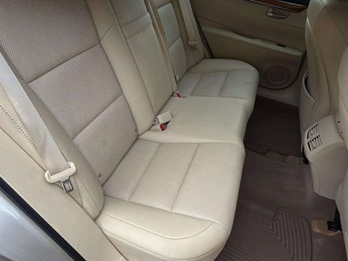 Used 2014 Lexus ES 300h image 20