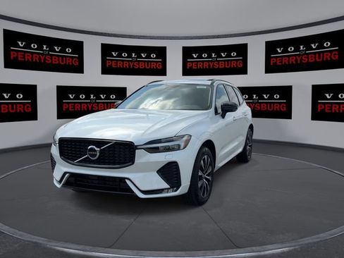 Used 2025 Volvo XC60 B5 Core w/ Climate Package AWD/4WD image 3