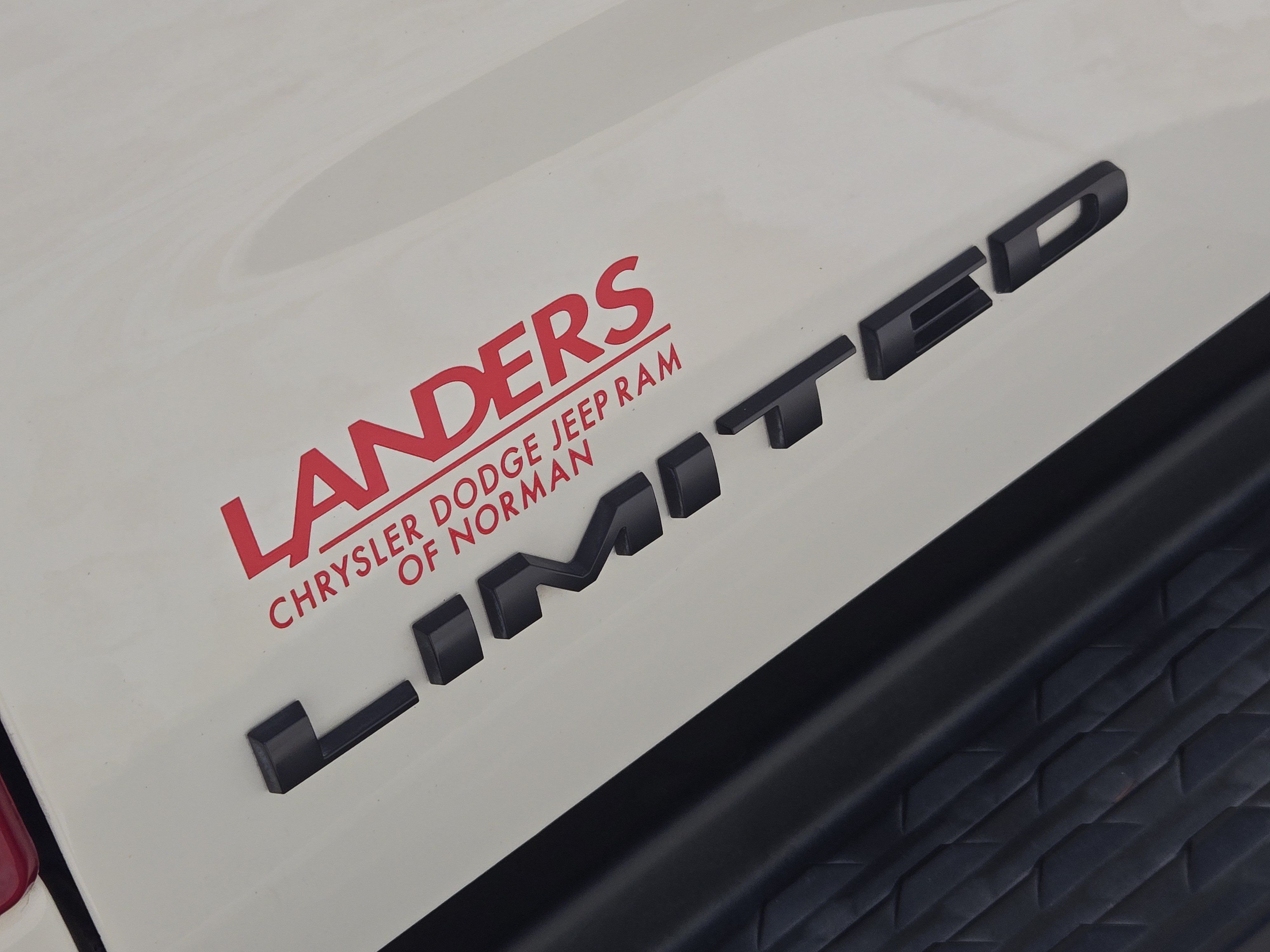 Used 2022 RAM 2500 Limited AWD/4WD image 12