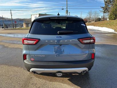 New 2026 Ford Escape Platinum w/ Class II Trailer Tow Package