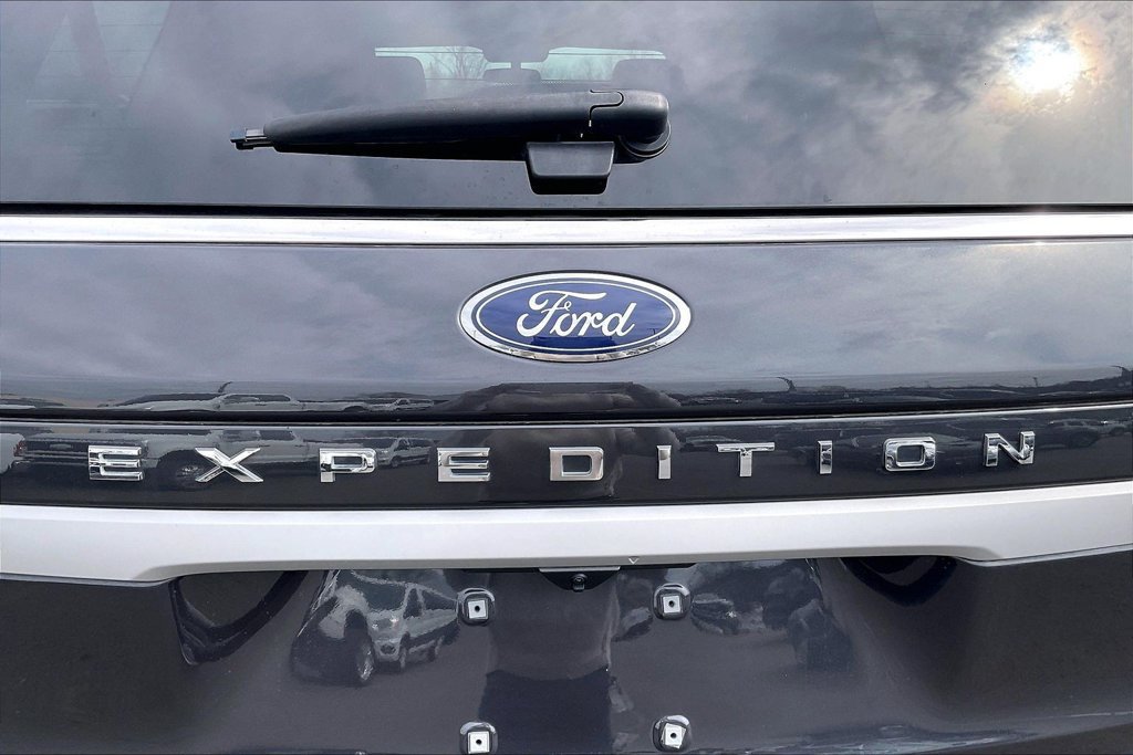 Used 2022 Ford Expedition Max XLT RWD image 26