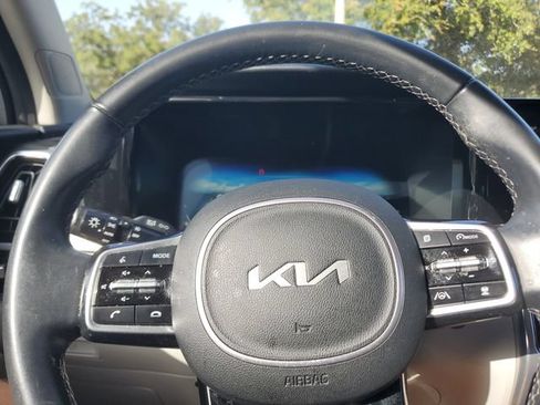 Certified 2023 Kia Sorento SX FWD image 23