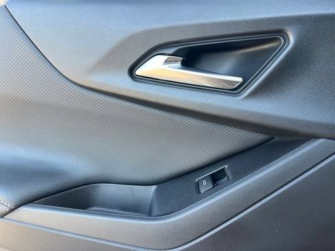 Used 2026 Chevrolet Equinox LT FWD image 24