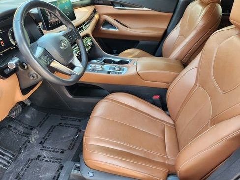 Used 2023 INFINITI QX60 Sensory w/ Cargo Package image 4