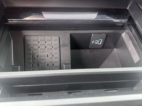 Used 2024 Ford F250 King Ranch w/ FX4 Off-Road Package image 33