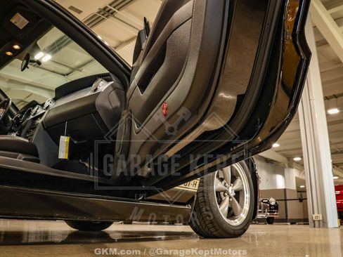 Used 2006 Ford Mustang GT Premium RWD image 76
