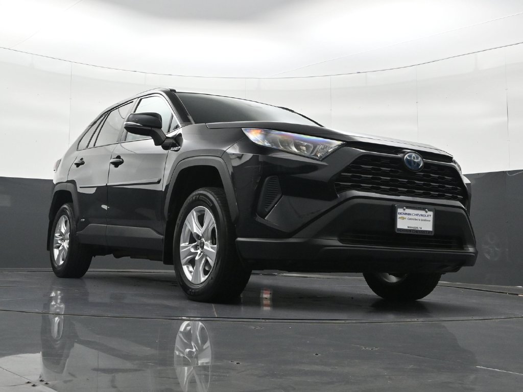 Used 2021 Toyota RAV4 LE AWD/4WD image 37