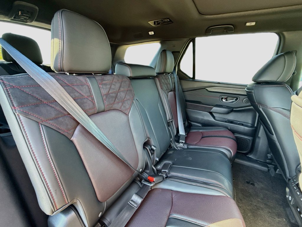 New 2026 Honda Pilot Black Edition image 34