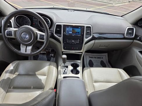 Used 2011 Jeep Grand Cherokee Laredo AWD/4WD image 51