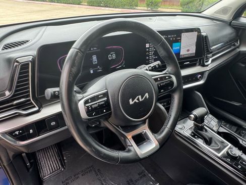 Used 2024 Kia Sportage EX image 20