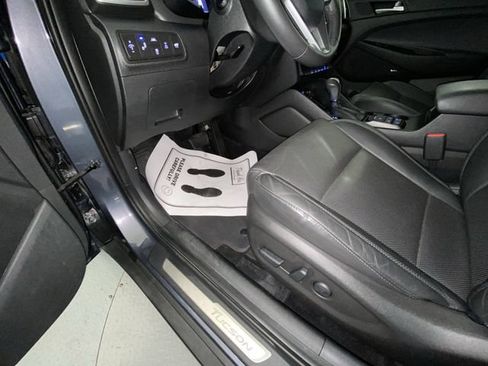 Used 2021 Hyundai Tucson Limited AWD/4WD image 12