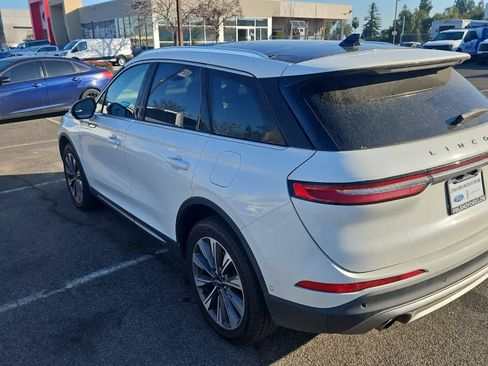 Used 2022 Lincoln Corsair Reserve w/ Equipment Group 201A image 6