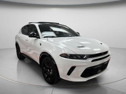 Used 2025 Dodge Hornet R/T AWD/4WD image 2