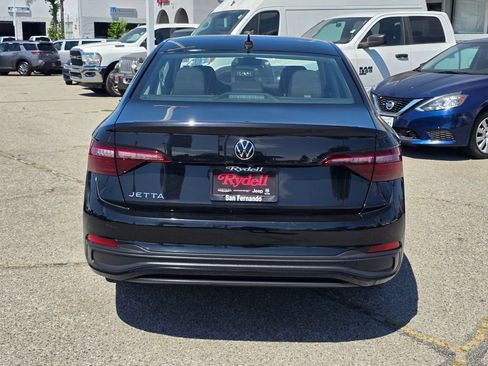 Used 2024 Volkswagen Jetta S FWD image 7