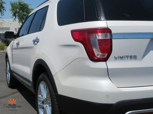 Used 2017 Ford Explorer Limited FWD image 25