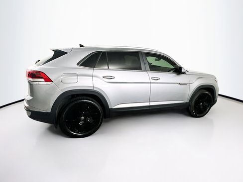 Used 2025 Volkswagen Atlas Cross Sport SE FWD image 10