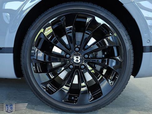 Used 2024 Bentley Continental GT V8 image 47