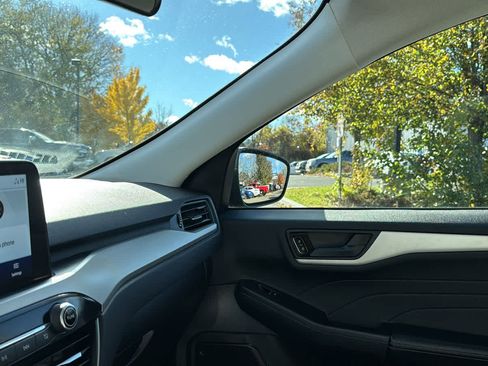 Used 2022 Ford Escape SE w/ Convenience Package image 23