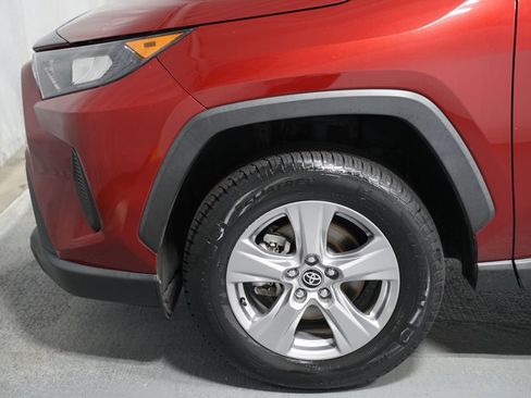 Certified 2021 Toyota RAV4 LE FWD image 5