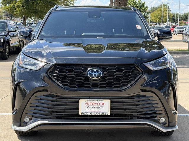 Used 2022 Toyota Highlander XSE FWD image 8