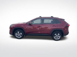 Used 2022 Toyota RAV4 XLE video 2