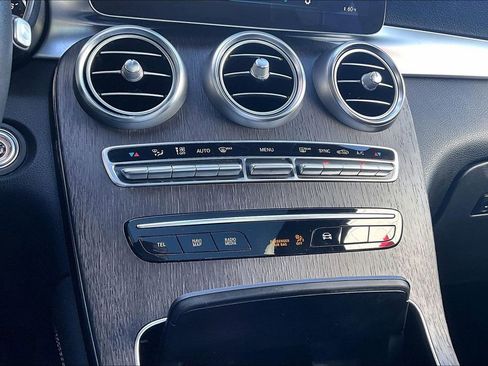 Used 2020 Mercedes-Benz GLC 300 4MATIC image 14