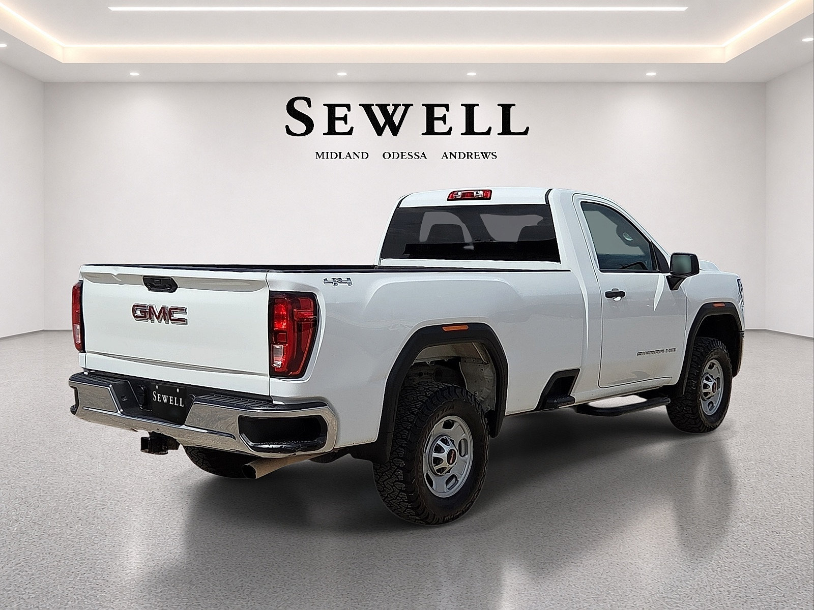 Used 2024 GMC Sierra 2500 Pro w/ Convenience Package AWD/4WD image 4