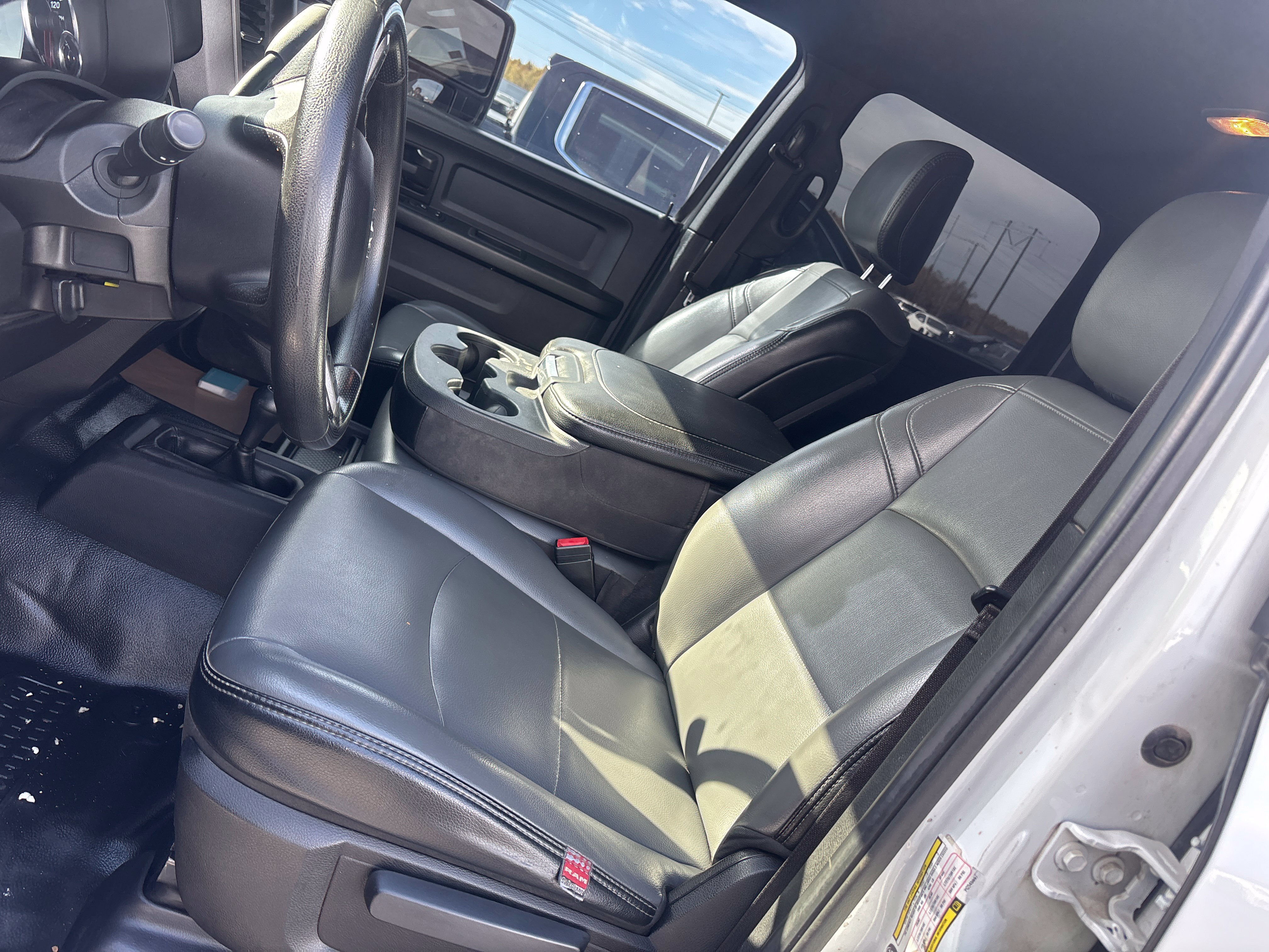 Used 2023 RAM 3500 Tradesman w/ Towing Technology Group AWD/4WD image 11