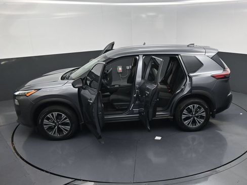 Used 2023 Nissan Rogue SV FWD image 26
