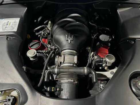 Used 2011 Maserati GranTurismo Convertible RWD image 18