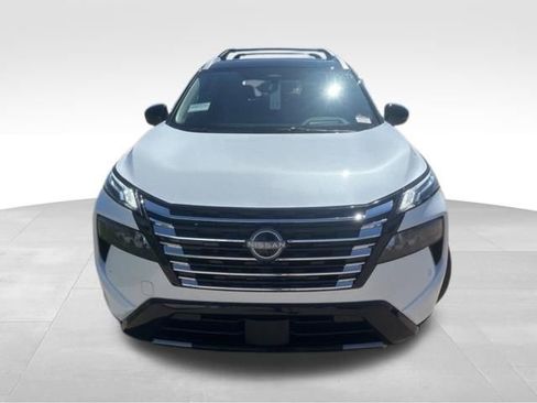 New 2026 Nissan Rogue Platinum AWD/4WD image 3