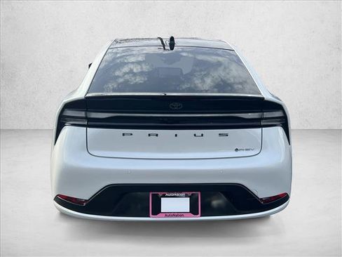 New 2026 Toyota Prius Plug-In Hybrid FWD image 8