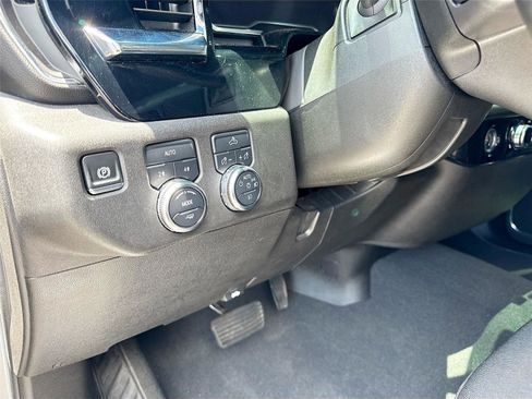 Used 2024 GMC Sierra 1500 Elevation AWD/4WD image 7